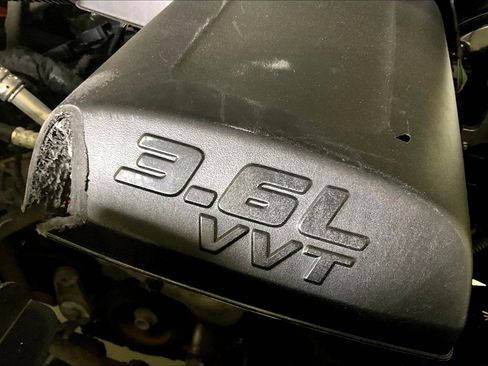 Used 2023 RAM 1500 Classic SLT w/ Trailer & Traction Group image 32