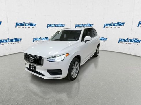 Used 2022 Volvo XC90 T5 Momentum AWD/4WD image 5