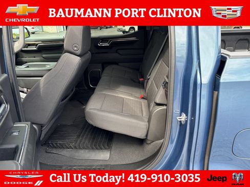 Used 2024 Chevrolet Silverado 1500 LT AWD/4WD image 25