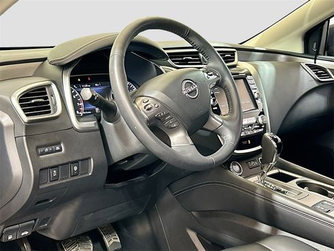 Used 2023 Nissan Murano SV w/ SV Midnight Edition Package image 7