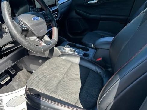 Used 2023 Ford Escape ST-Line w/ Tech Pack #1 AWD/4WD image 11