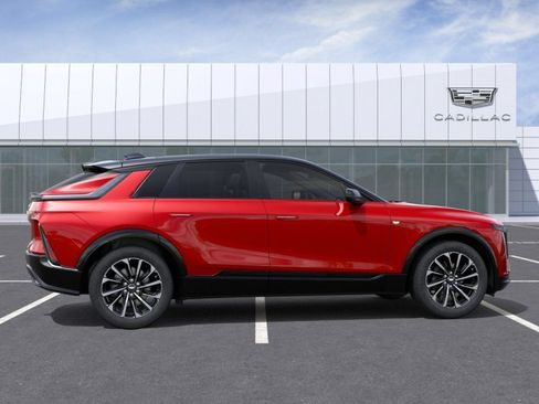 New 2026 Cadillac Lyriq Sport w/ LPO, Floor Liner Package AWD/4WD image 5