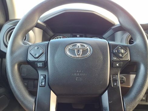 Used 2022 Toyota Tacoma SR image 19