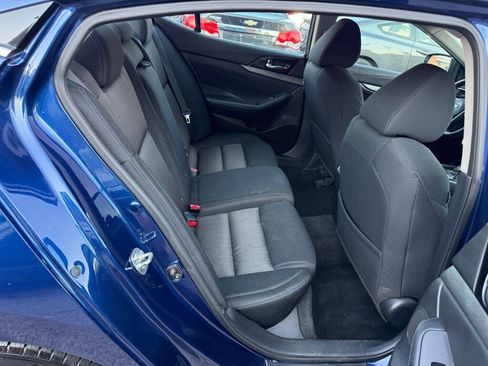 Used 2017 Nissan Maxima 3.5 S FWD image 21
