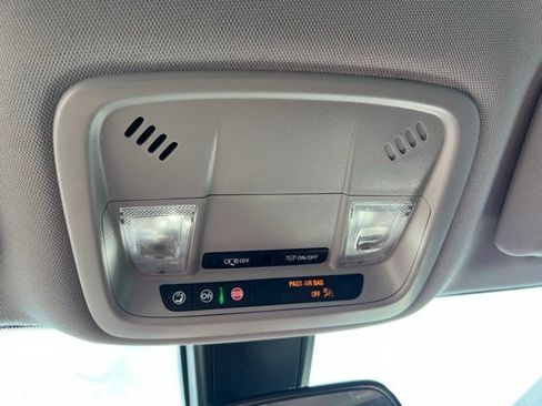 Used 2022 Chevrolet Malibu LT image 19