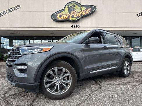 Used 2023 Ford Explorer XLT w/ Equipment Group 202A image 18