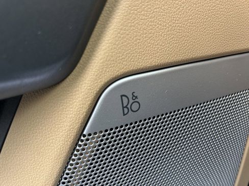 Used 2023 Ford F250 Lariat w/ Chrome Package image 45