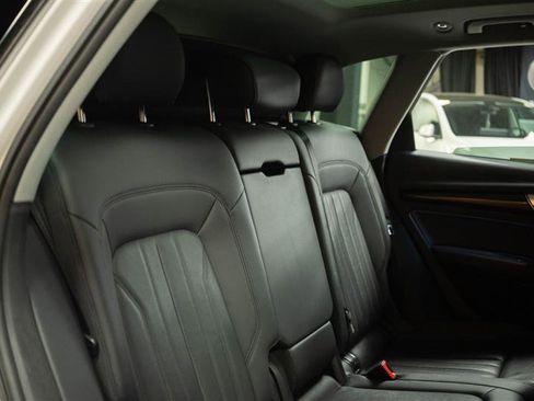 Used 2018 Audi Q5 2.0T Premium image 16