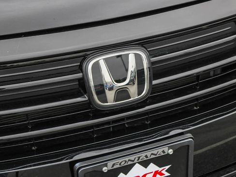 Certified 2024 Honda Odyssey Sport image 5