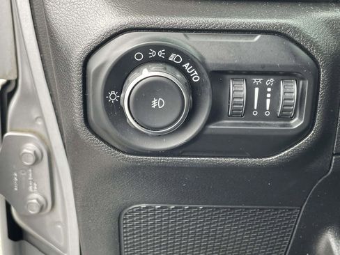 Used 2020 Jeep Wrangler Sport S image 18