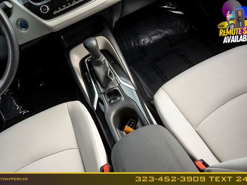 Used 2022 Toyota Corolla LE w/ Carpet Mat Package (TMS) FWD image 18