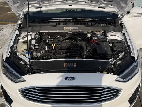 Used 2020 Ford Fusion SEL image 32