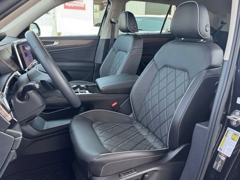 Used 2026 Volkswagen Atlas SEL Premium R-Line AWD/4WD image 23