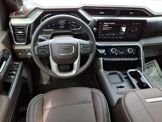 Used 2026 GMC Sierra 2500 Denali w/ Denali Reserve Package AWD/4WD image 5