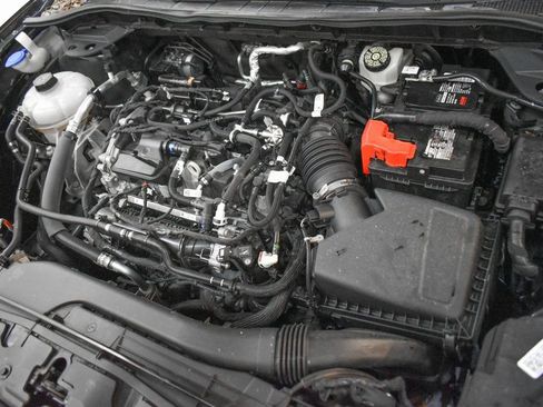 Used 2022 Ford Escape SE w/ SE Sport Appearance Package image 8