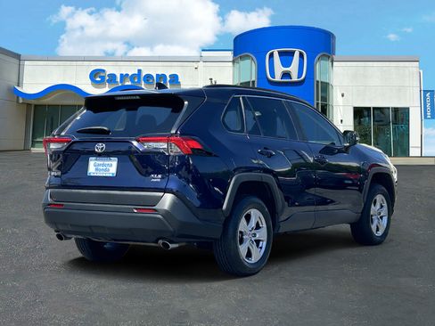 Used 2023 Toyota RAV4 XLE AWD/4WD image 6