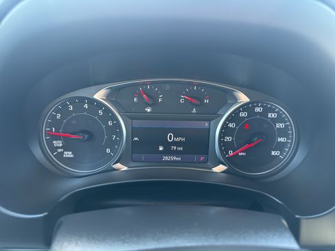 Used 2023 GMC Terrain SLT image 17