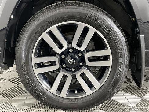 Used 2021 Toyota 4Runner Limited AWD/4WD image 26
