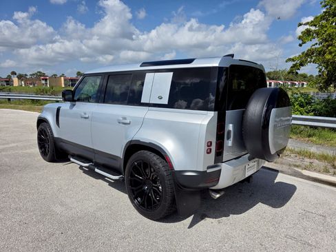 Certified 2024 Land Rover Defender 110 SE AWD/4WD image 2