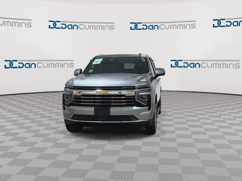 Used 2025 Chevrolet Tahoe LT image 3