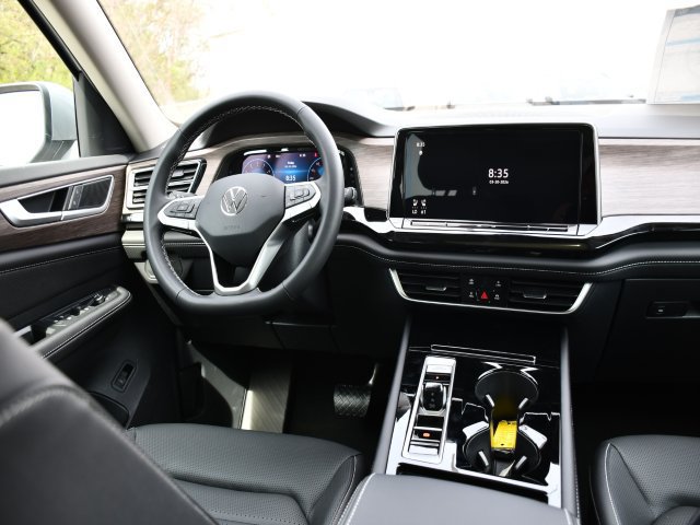 New 2026 Volkswagen Atlas SEL AWD/4WD image 17
