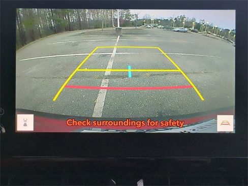 Used 2023 Toyota Corolla Cross XLE image 20