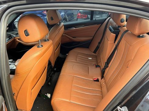 Used 2017 BMW 530i RWD image 6