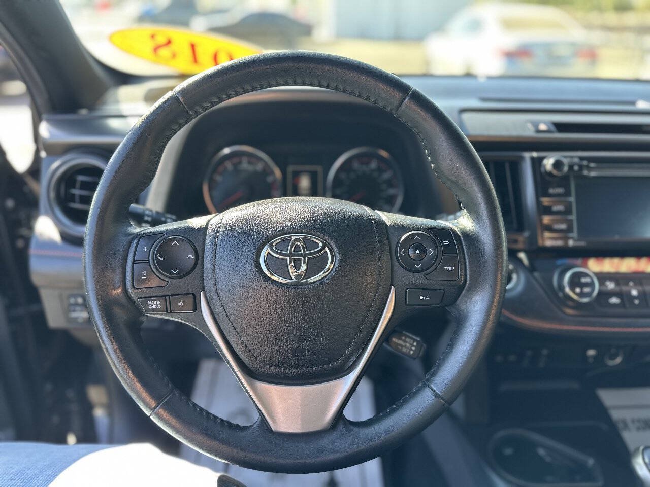 Used 2018 Toyota RAV4 SE w/ Power Extra Value Package AWD/4WD image 20