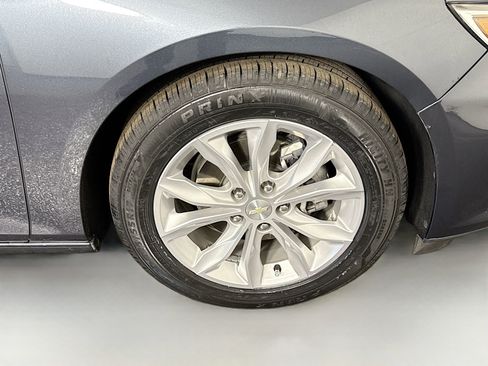 Used 2019 Chevrolet Malibu Hybrid image 32