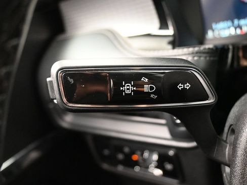 Used 2025 Lincoln Corsair AWD image 17