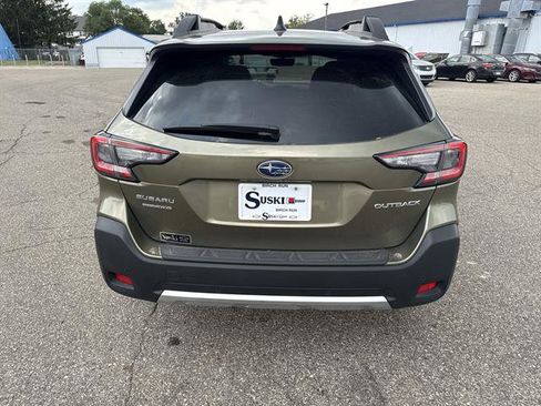 Used 2025 Subaru Outback Limited AWD/4WD image 26