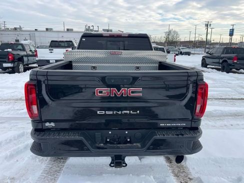 Used 2023 GMC Sierra 3500 Denali image 7