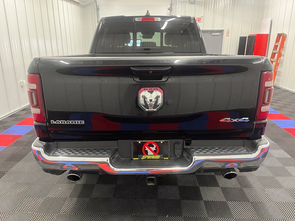 Used 2023 RAM 1500 Laramie AWD/4WD image 4