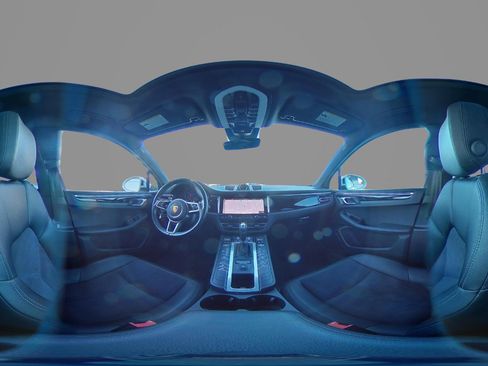 Used 2021 Porsche Macan image 30