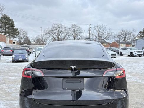 Used 2021 Tesla Model Y Long Range AWD/4WD image 5