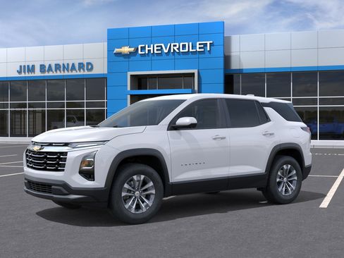 New 2026 Chevrolet Equinox LT AWD/4WD image 2