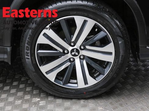 Used 2023 Mitsubishi Outlander Sport ES AWD/4WD image 30