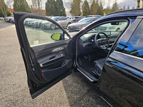 Certified 2025 Genesis GV70 3.5T Sport w/ Sport Prestige Package image 20