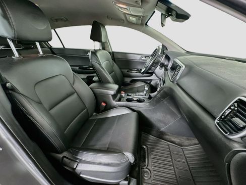 Used 2021 Kia Sportage EX FWD image 31