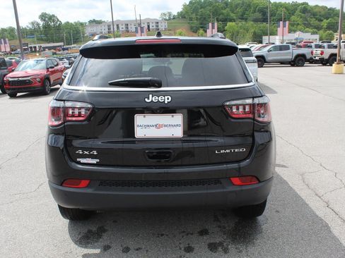 Used 2025 Jeep Compass Limited AWD/4WD image 6