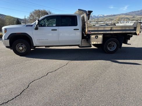 Used 2021 GMC Sierra 3500 4x4 Crew Cab w/ Convenience Package image 3