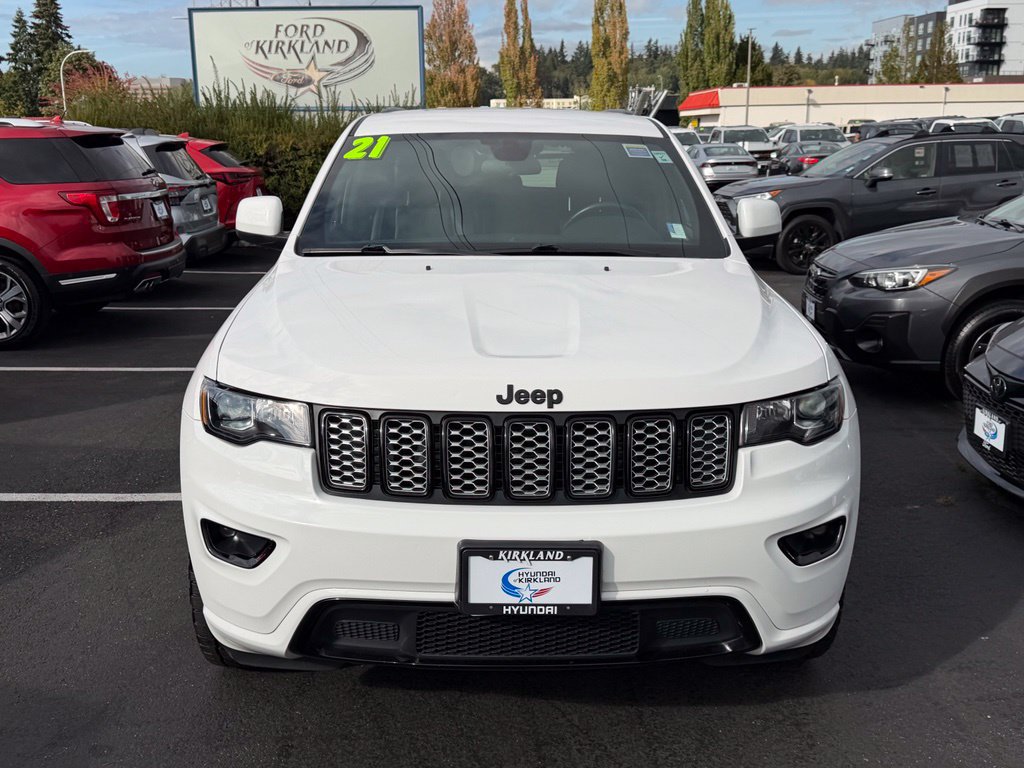 Used 2021 Jeep Grand Cherokee Laredo X AWD/4WD image 5