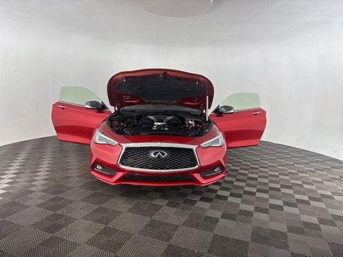 Used 2017 INFINITI Q60 Red Sport 400 image 19
