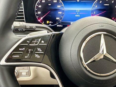 Certified 2026 Mercedes-Benz GLE 450 4MATIC image 11