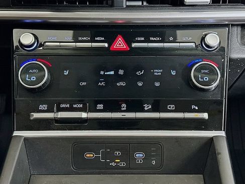 Certified 2025 Hyundai Santa Fe XRT AWD/4WD image 18