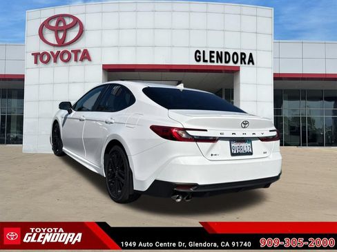 Used 2026 Toyota Camry SE w/ Multimedia Upgrade Package FWD image 7