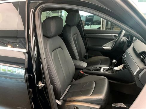 Used 2023 Audi Q3 2.0T Premium w/ Convenience Package image 8