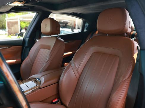 Used 2015 Maserati Quattroporte S Q4 AWD/4WD image 6