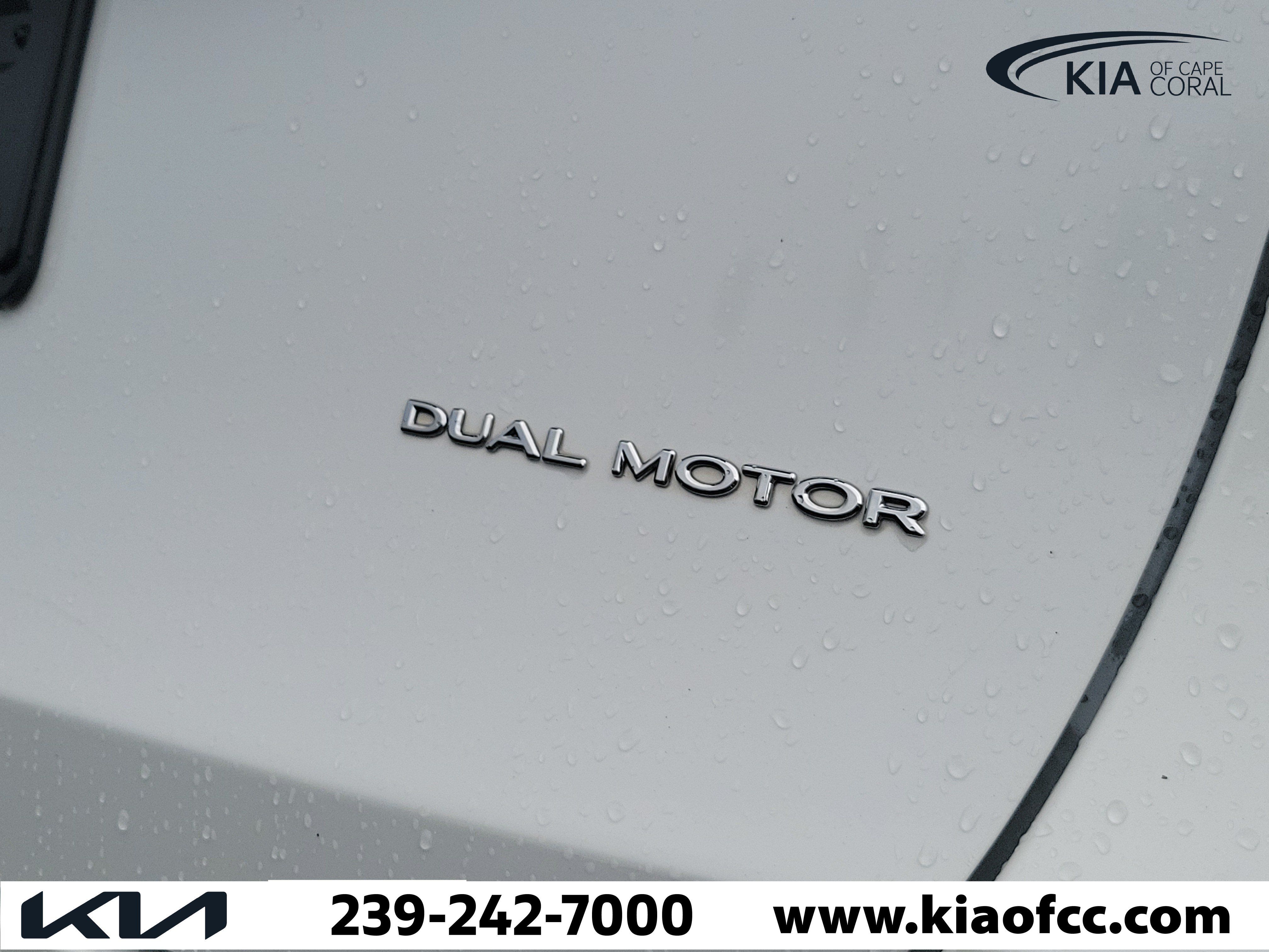 Used 2022 Tesla Model Y Performance AWD/4WD image 10