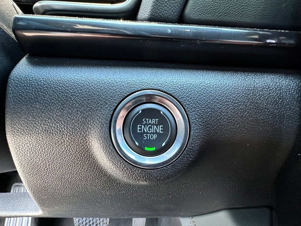 New 2026 GMC Terrain AT4 w/ LPO, Floor Liner Package AWD/4WD image 29